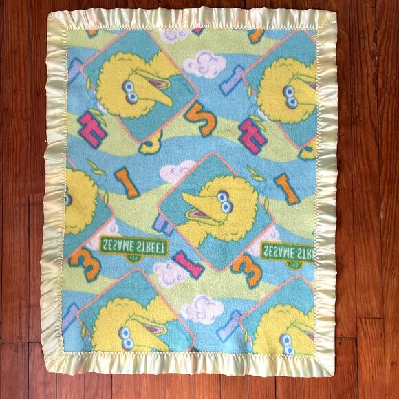 Vintage Sesame Street Baby Crib Blanket Lovey Satin Trim Binding Yellow Big Bird - Picture 2 of 10